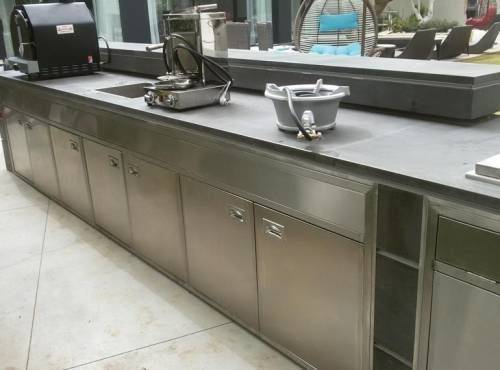 מטבח חוץ משולב בר ישיבה בהרצליה פיתוח4