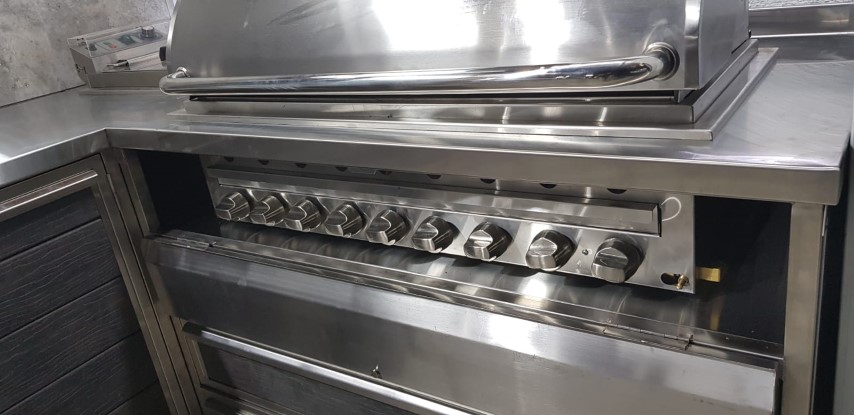 גריל גז 9 מבערים 100/40 למטבח חוץ 1